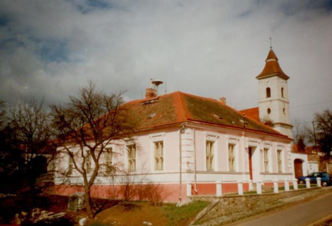 Obecná škola v Lukově